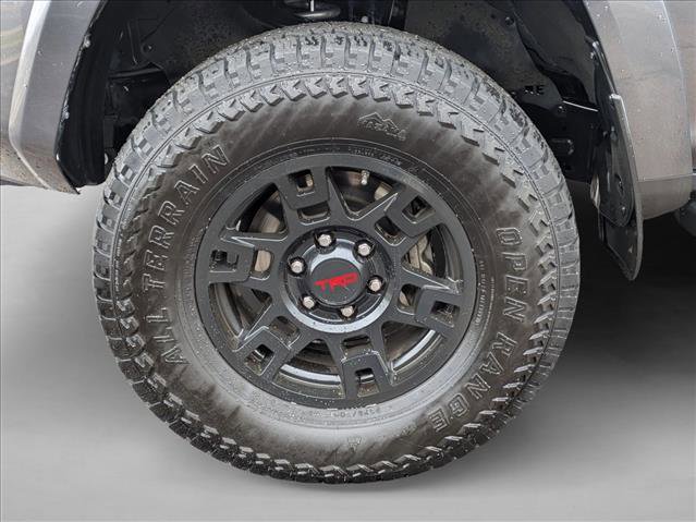 Used 2017 Toyota 4Runner TRD Off-Road Premium AWD/4WD image 23