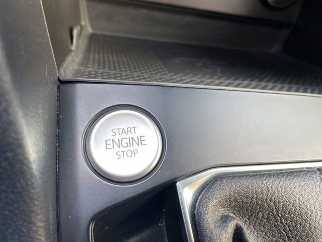 Used 2022 Volkswagen Taos SE image 17