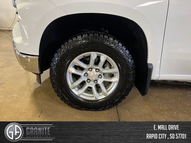 Used 2024 Chevrolet Silverado 1500 LT w/ Z71 Off-Road Package image 26