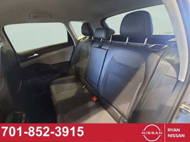 Used 2024 Volkswagen Taos SE image 39