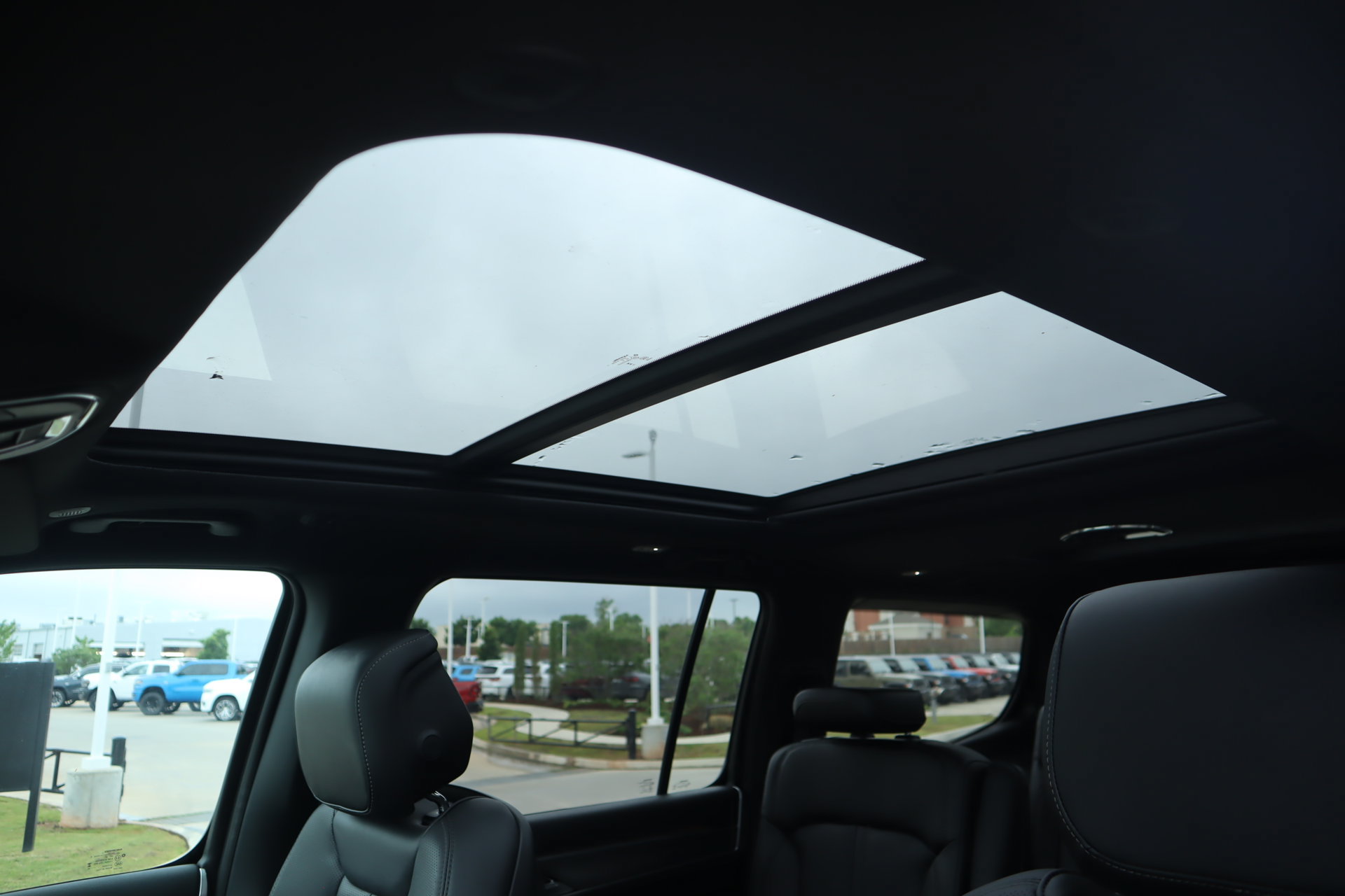 New 2026 Jeep Grand Wagoneer Limited w/ Premium Group II AWD/4WD image 18