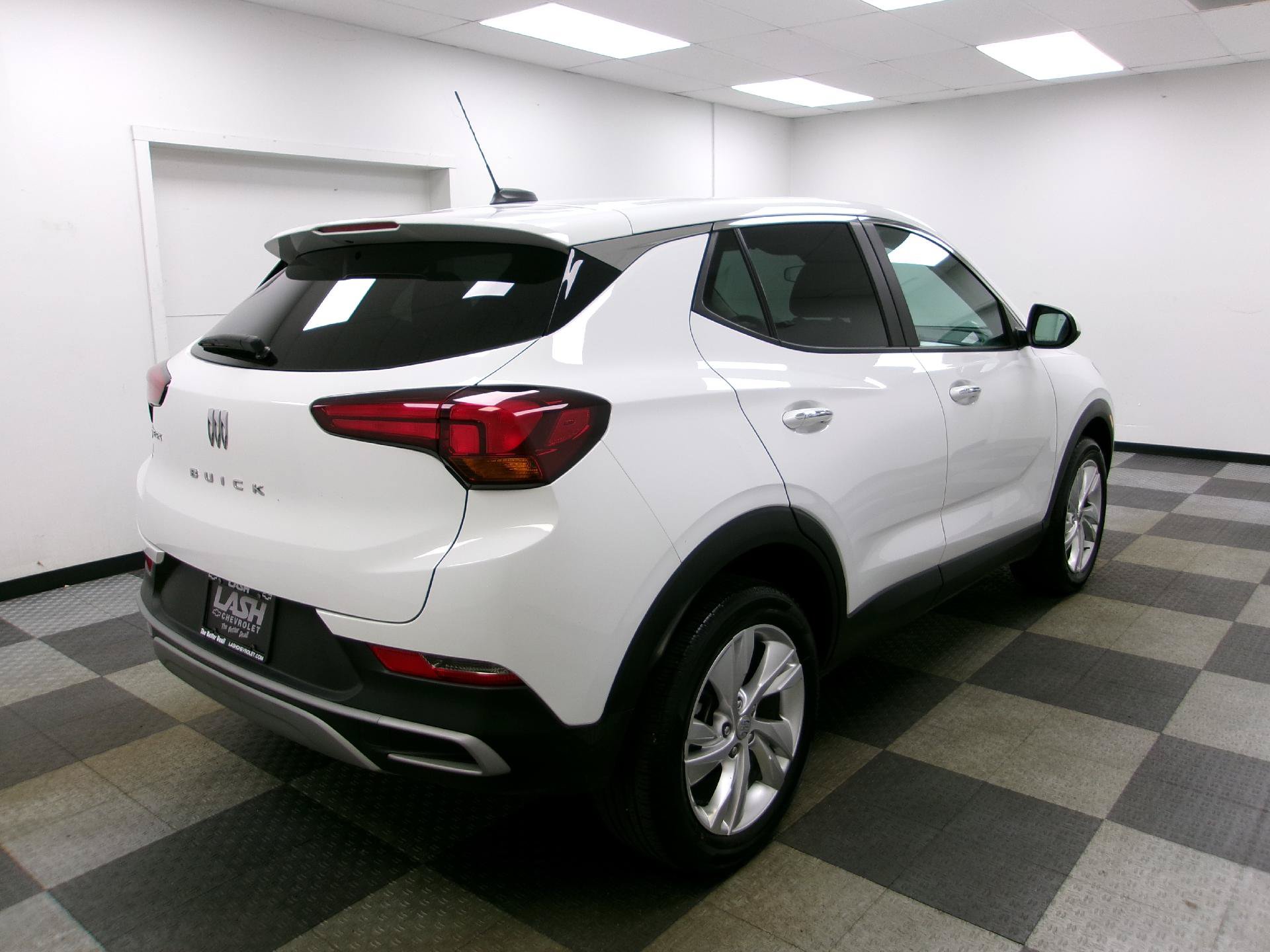 Used 2024 Buick Encore GX Preferred w/ Comfort Package AWD/4WD image 13