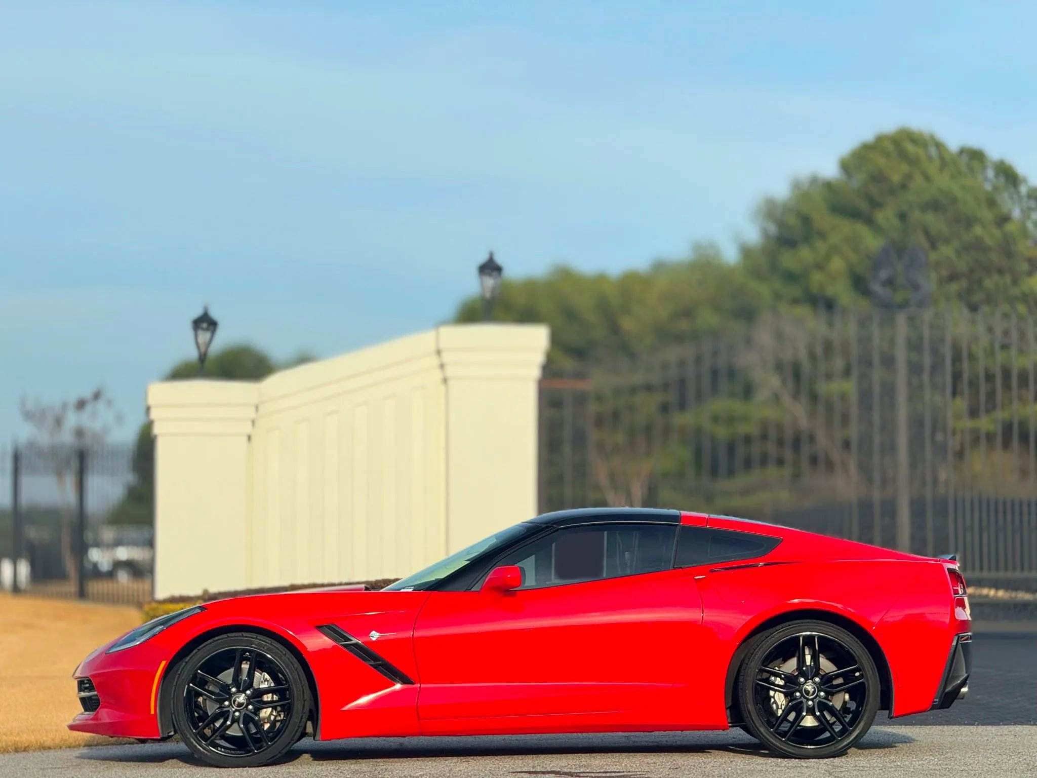 Used 2019 Chevrolet Corvette Stingray Coupe w/ 3LT Preferred Equipment Group image 7