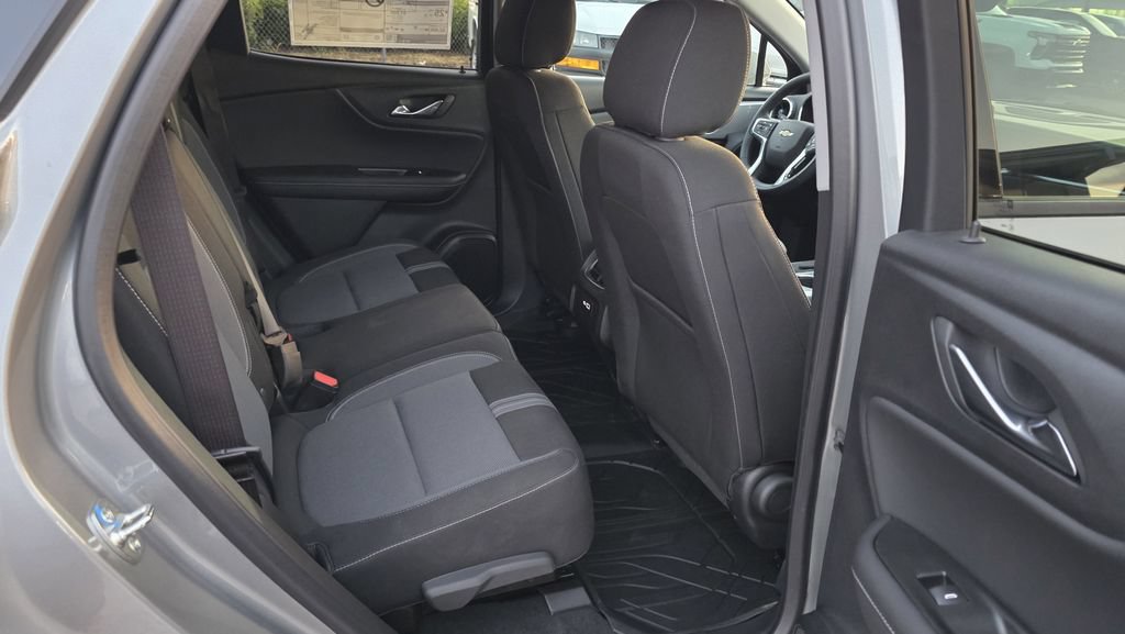 New 2026 Chevrolet Blazer LT w/ Convenience Package FWD image 7