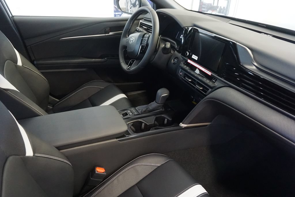 New 2026 Toyota Camry SE FWD image 25