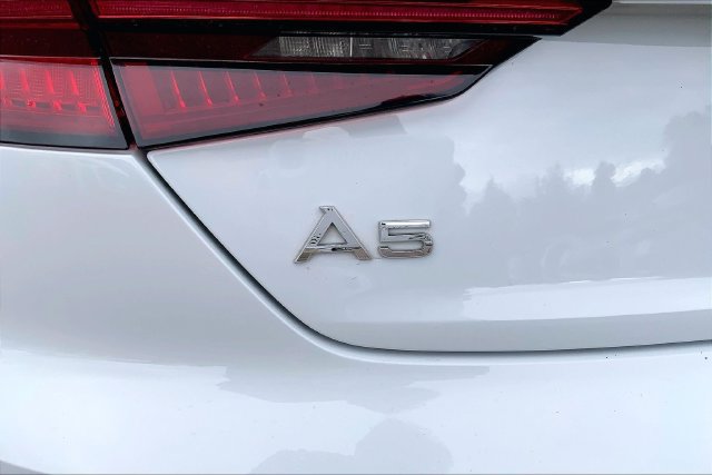 Used 2019 Audi A5 2.0T Prestige w/ 19" Design Line Wheel Package AWD/4WD image 8