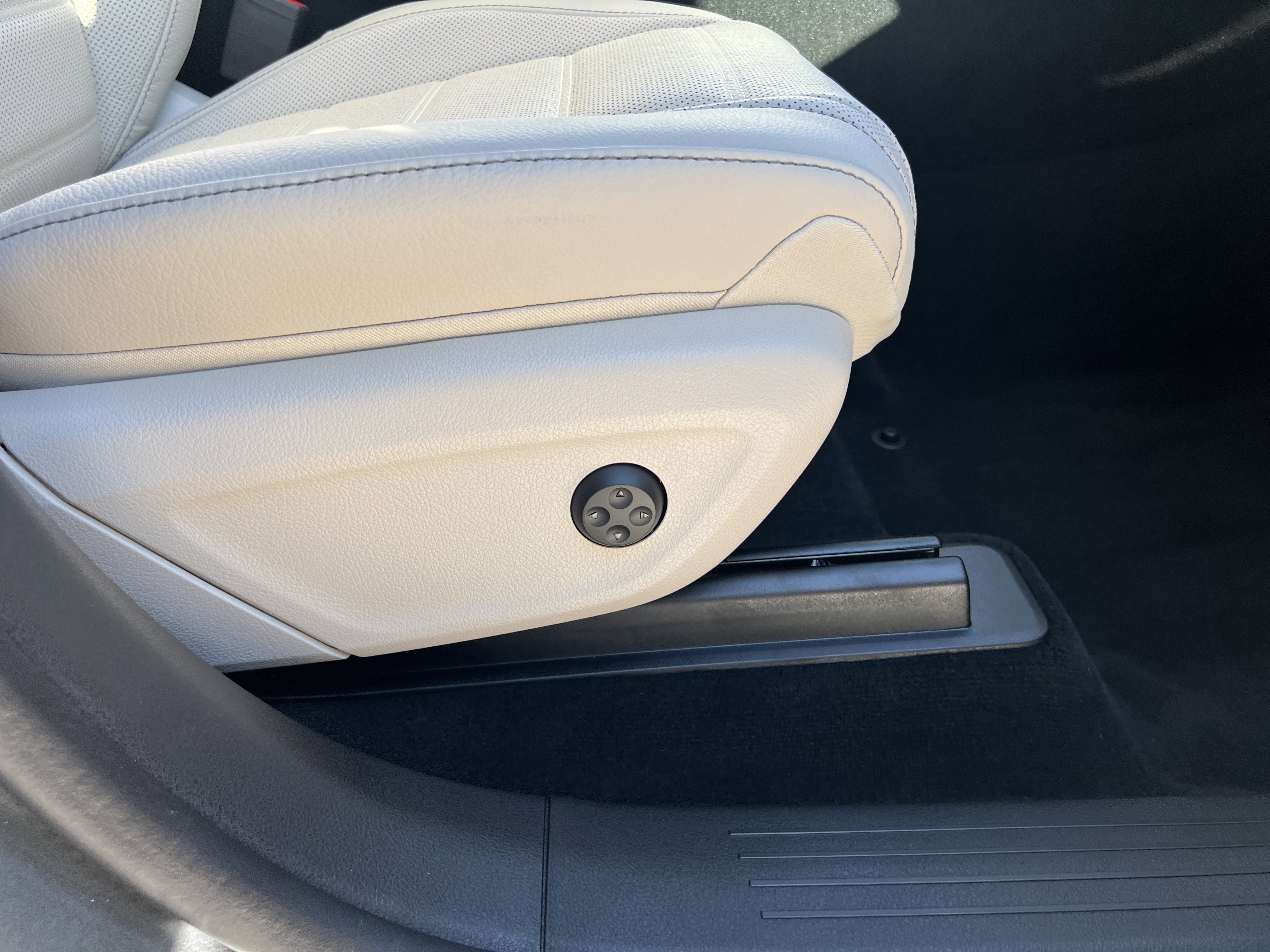 New 2026 Mercedes-Benz GLE 450 4MATIC Coupe image 28