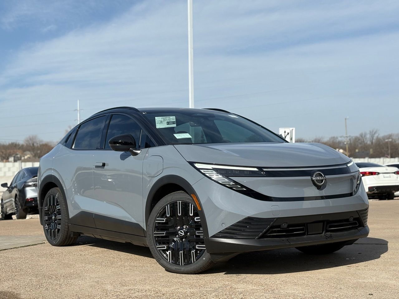 New 2026 Nissan Leaf Platinum+ w/ Cargo Package (Platinum+) image 2