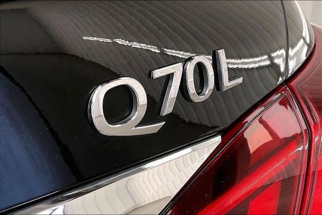 Used 2018 INFINITI Q70 L 3.7 AWD/4WD image 9