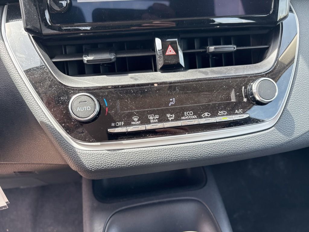 Used 2026 Toyota Corolla LE FWD image 17