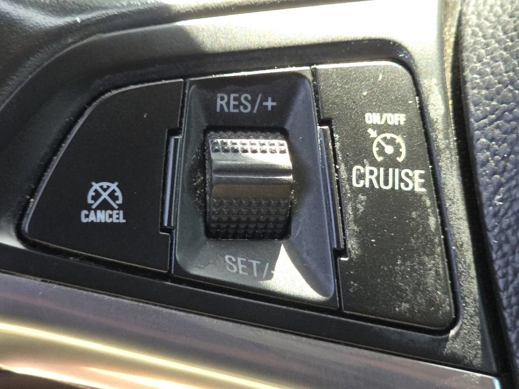 Used 2020 Buick Encore Preferred AWD/4WD image 29