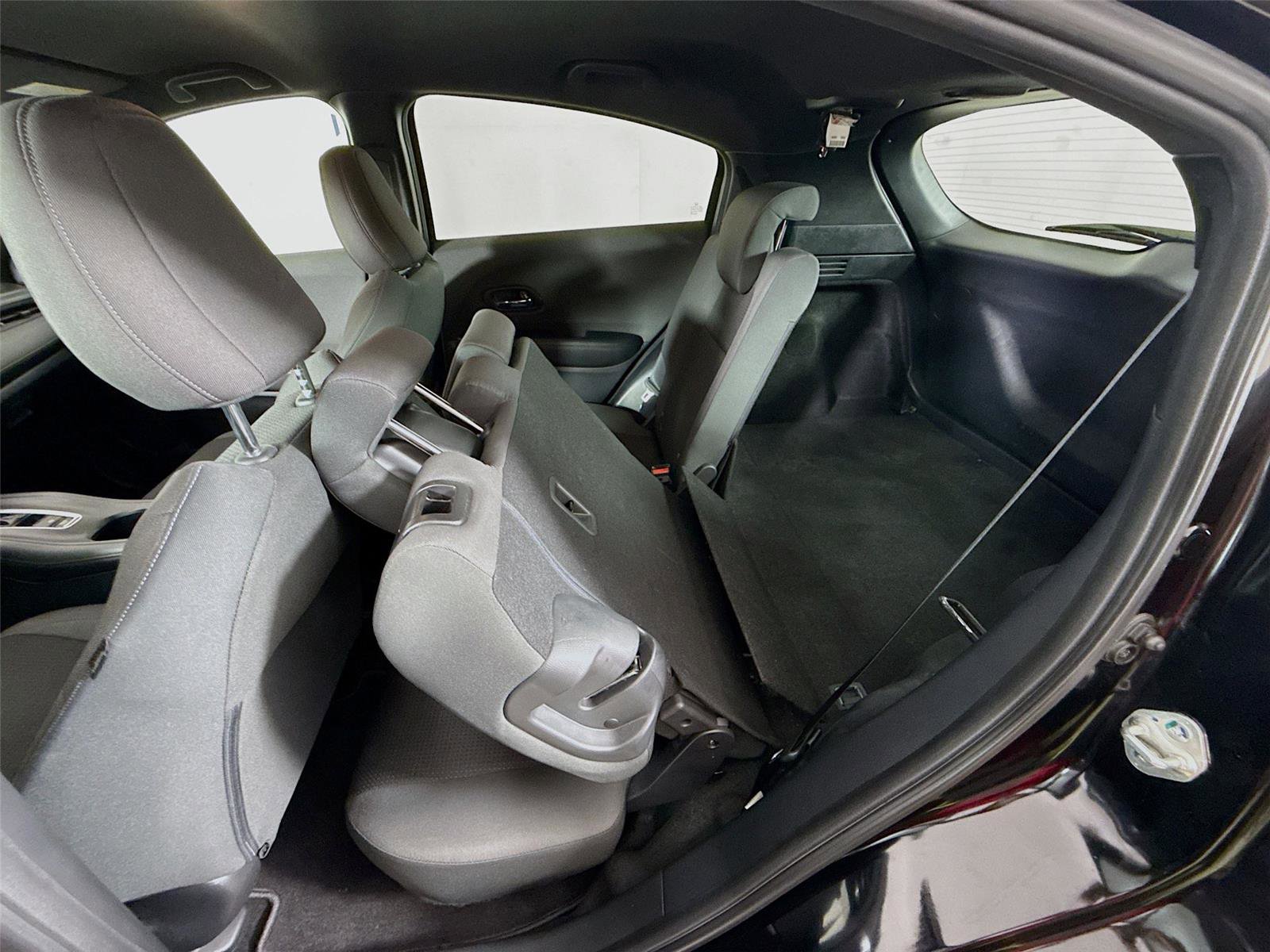 Used 2021 Honda HR-V Sport image 16