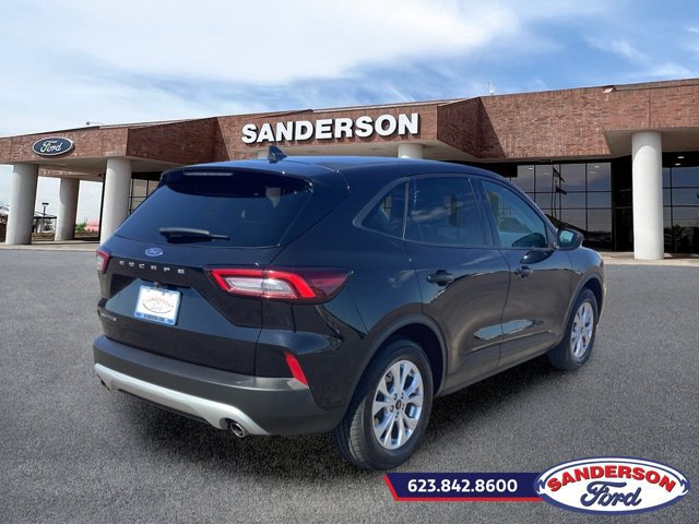 Used 2025 Ford Escape Active FWD image 3