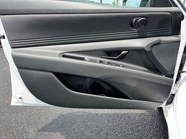 New 2026 Hyundai Elantra Sport w/ Cargo Package FWD image 16