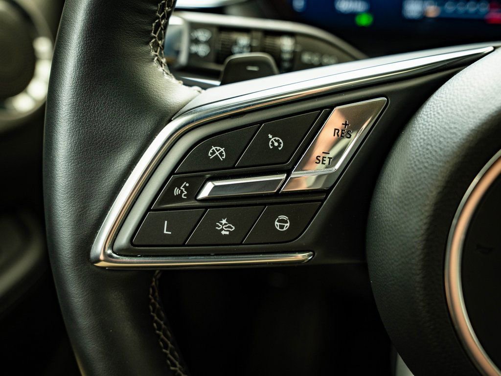 Used 2025 Buick Enclave Avenir w/ Super Cruise Package image 30