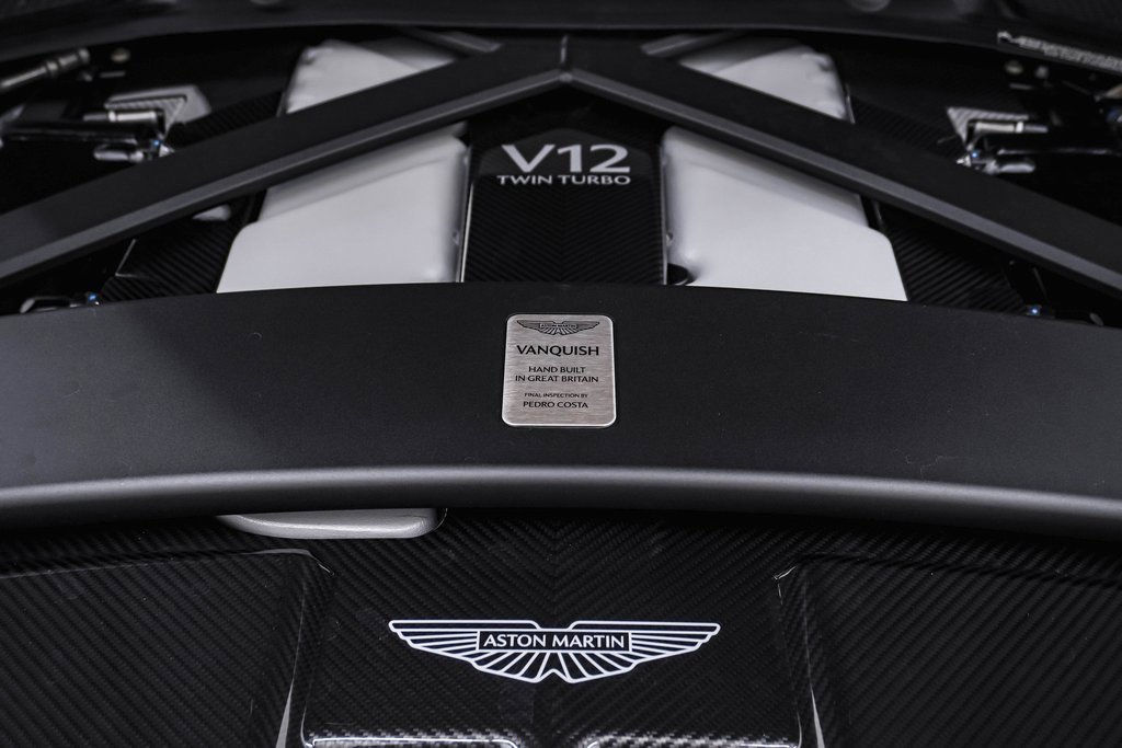 New 2025 Aston Martin Vanquish image 42
