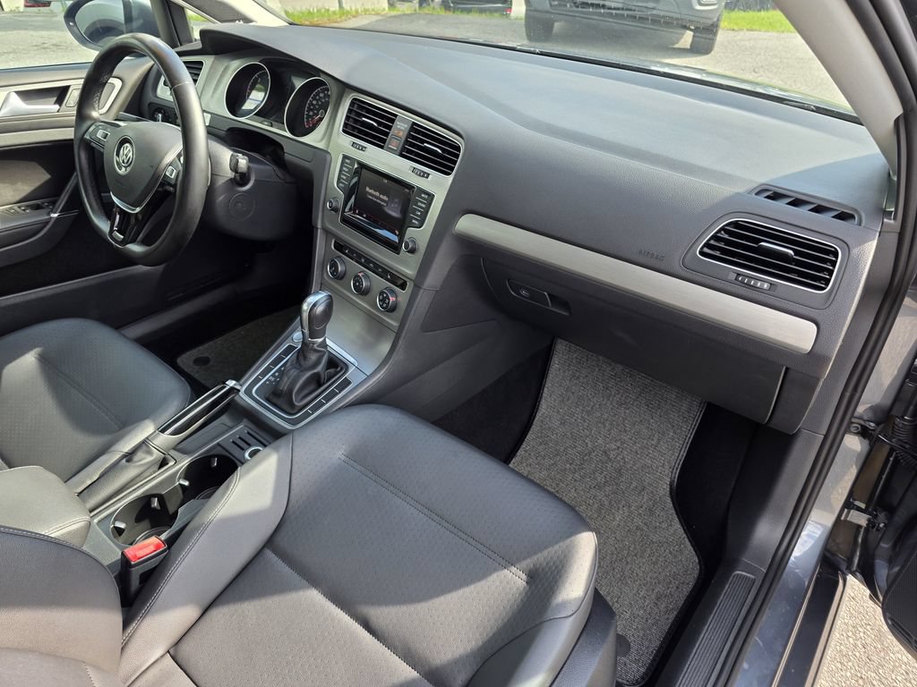 Used 2015 Volkswagen Golf TDI SE FWD image 10