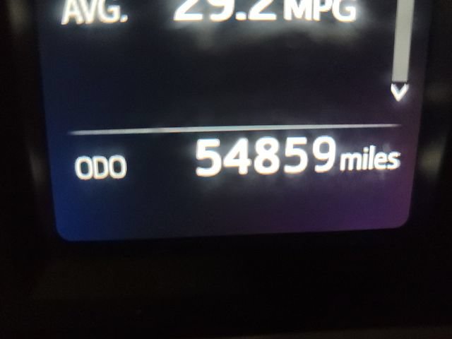 Used 2018 Toyota RAV4 XLE AWD/4WD image 26