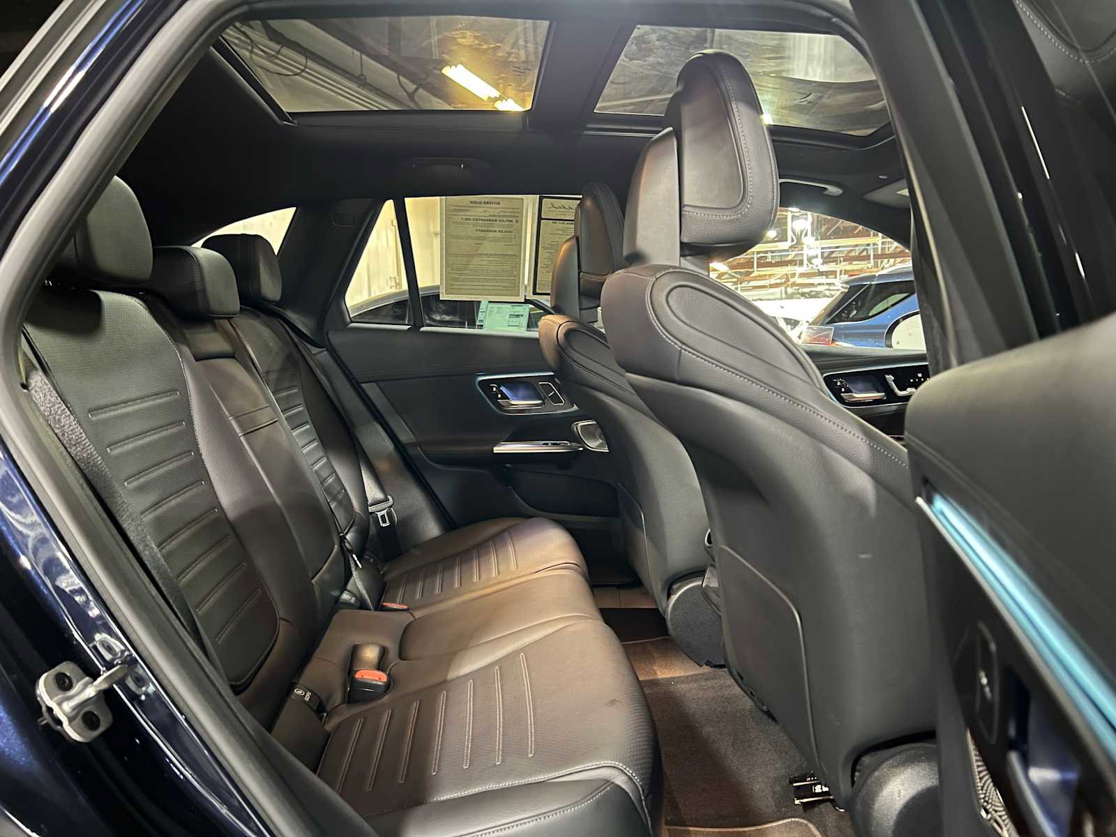 Used 2023 Mercedes-Benz GLC 300 4MATIC image 13