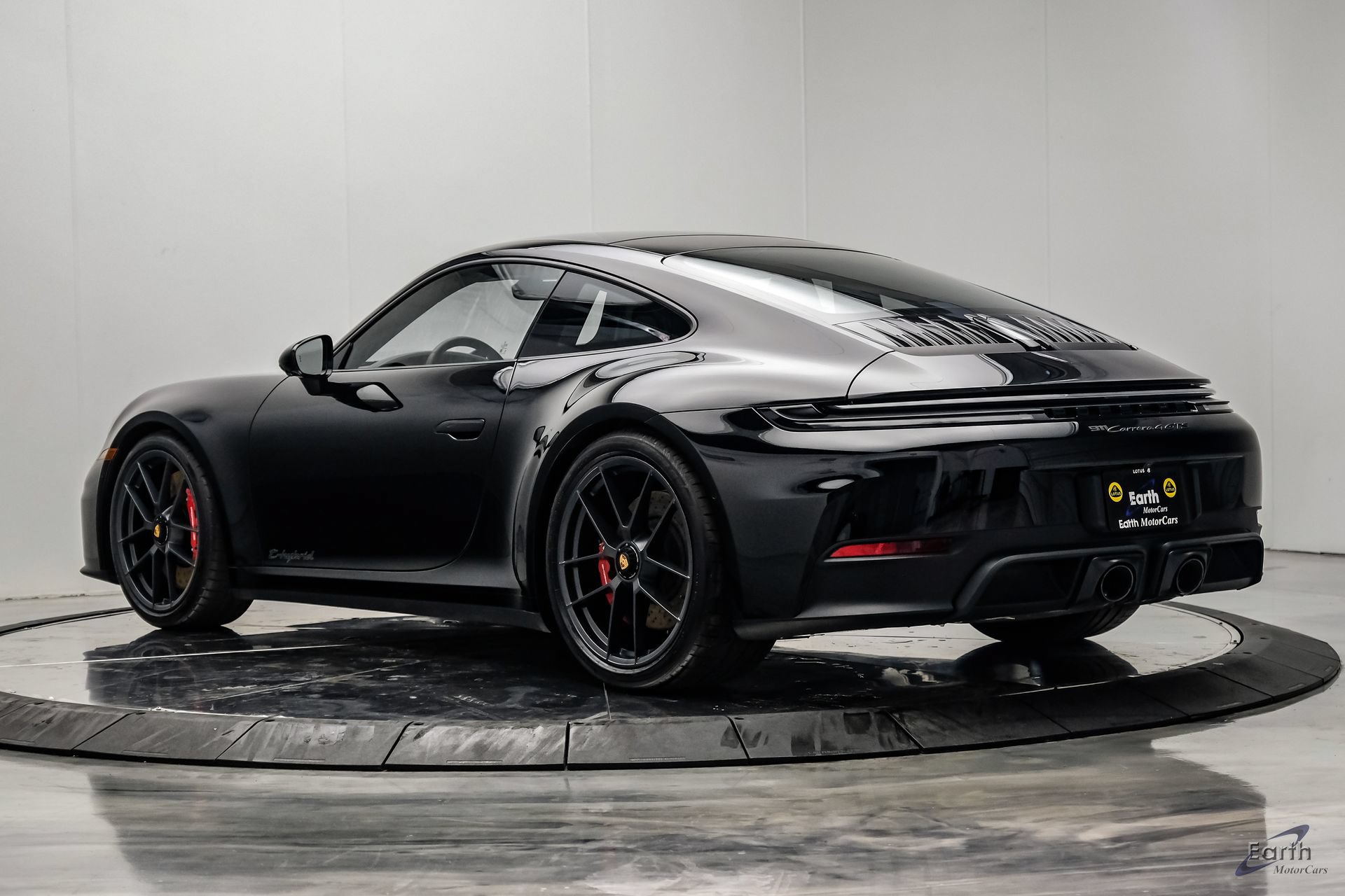 Used 2026 Porsche 911 Carrera 4 GTS AWD/4WD image 11