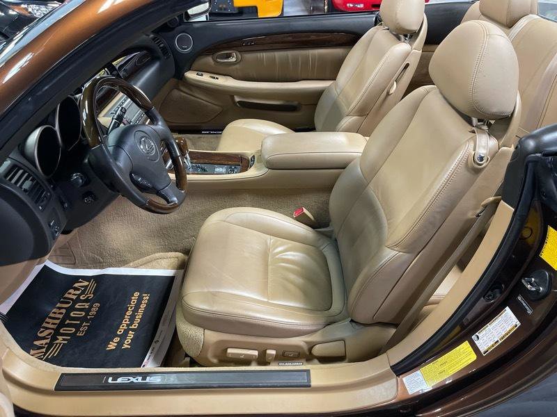 Used 2006 Lexus SC 430 Convertible image 23