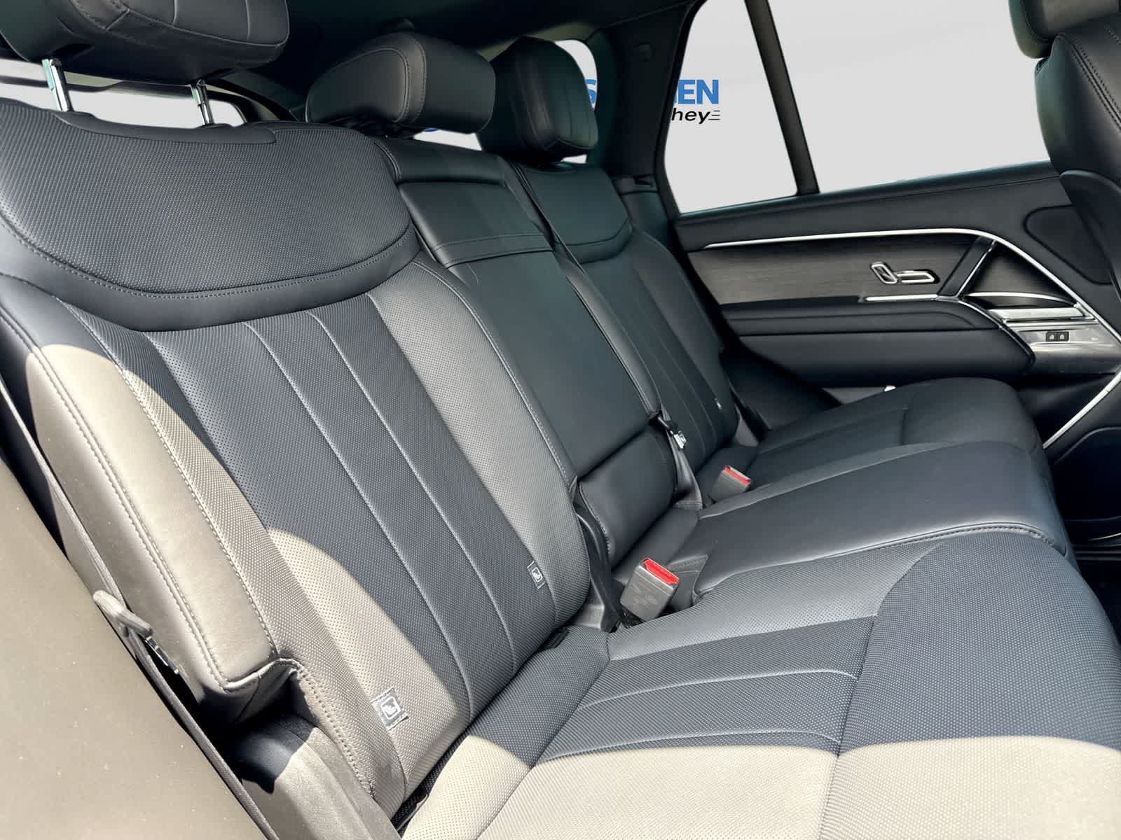 Used 2023 Land Rover Range Rover SE AWD/4WD image 19