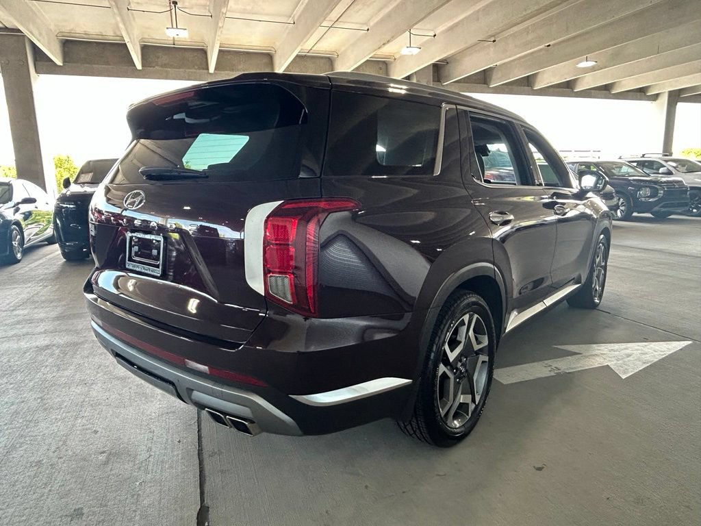 Used 2024 Hyundai Palisade Limited FWD image 5