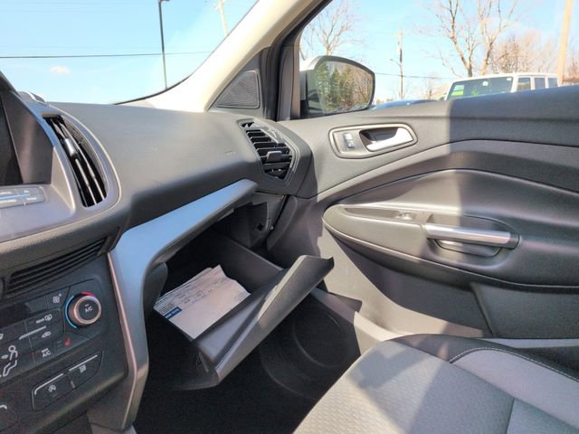 Certified 2017 Ford Escape SE w/ Equipment Group 201A image 37