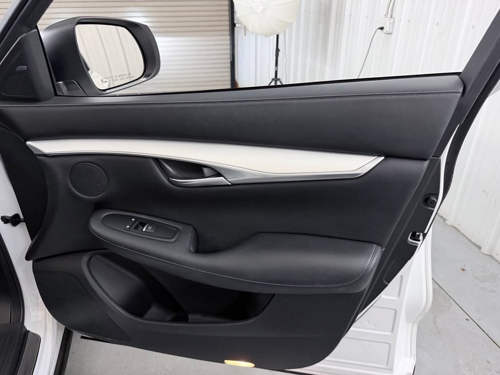 Certified 2020 INFINITI QX50 Luxe w/ Navigation Package FWD image 37