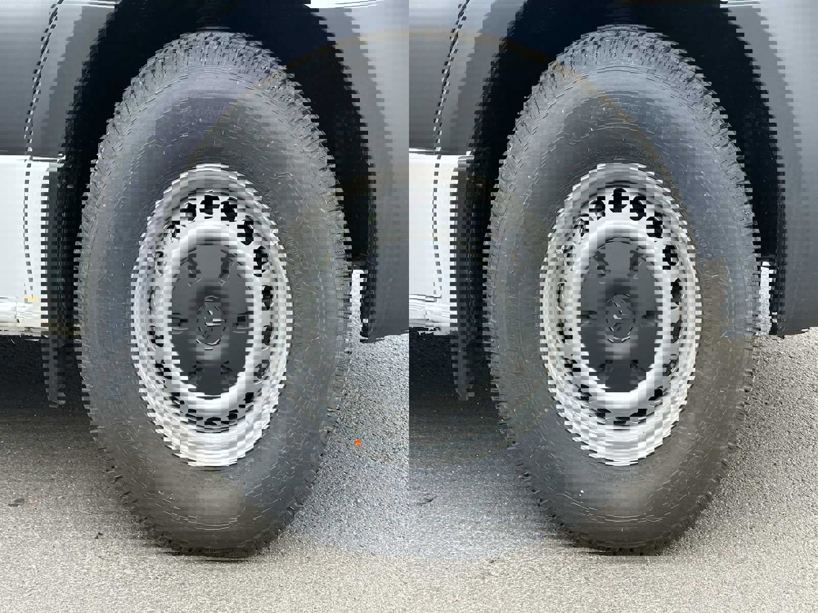 Used 2024 Mercedes-Benz Sprinter 2500 image 9