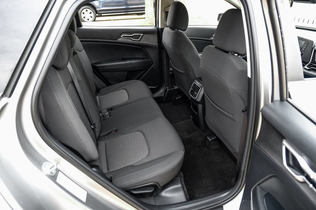 Used 2023 Kia Sportage LX AWD/4WD image 37