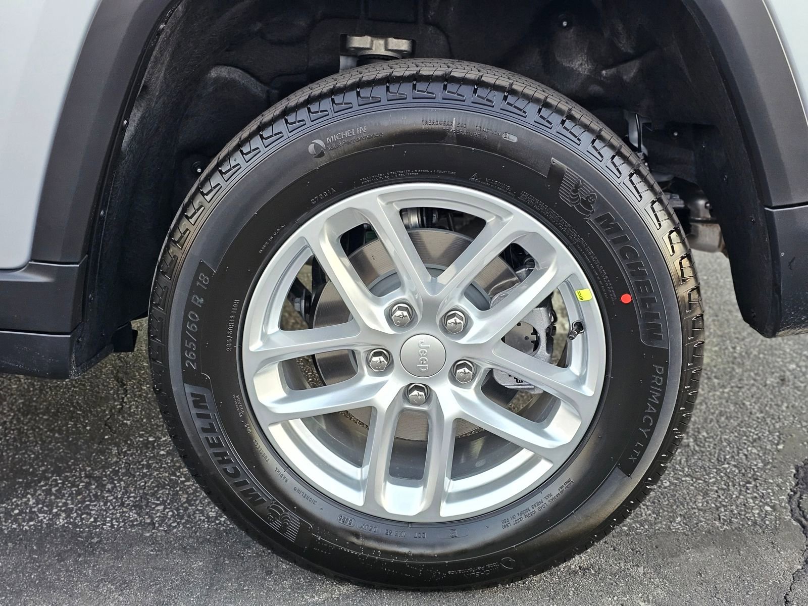 New 2026 Jeep Grand Cherokee Laredo RWD image 9