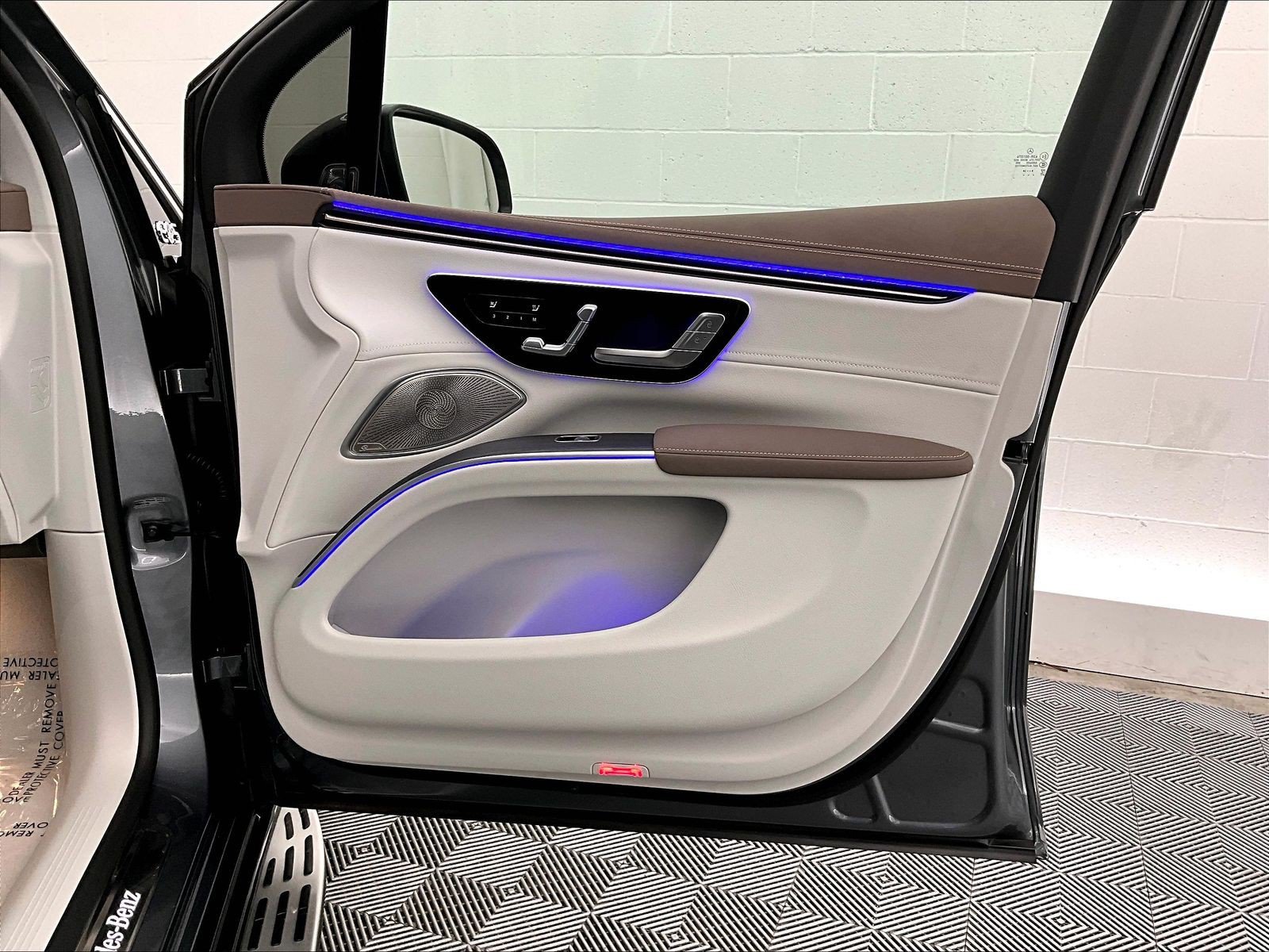 Certified 2024 Mercedes-Benz EQS 450+ SUV image 25