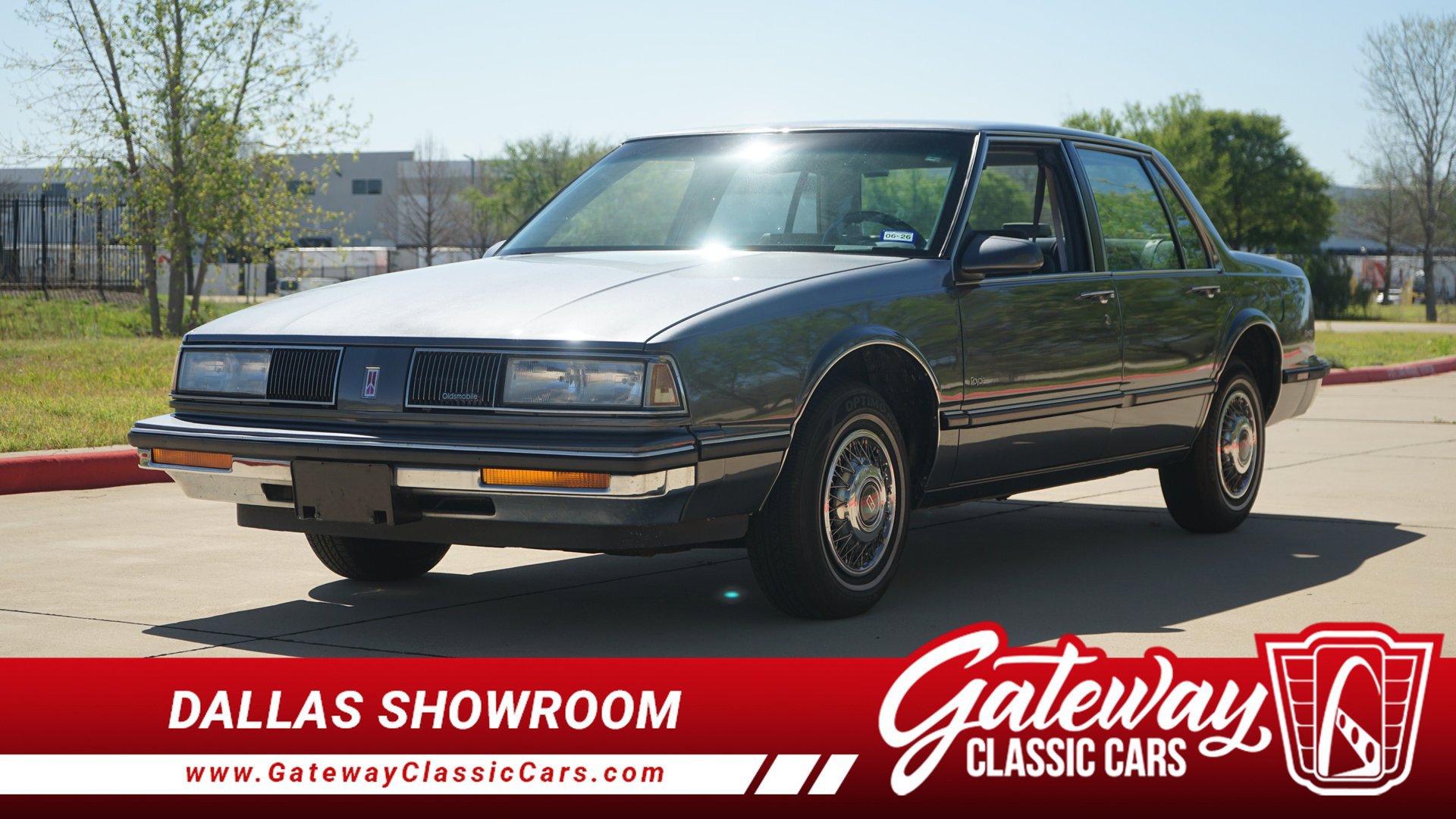 Used 1989 Oldsmobile 88 Royale image 1