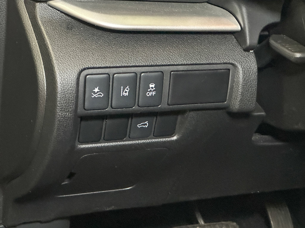 Used 2025 Mitsubishi Eclipse Cross AWD image 20