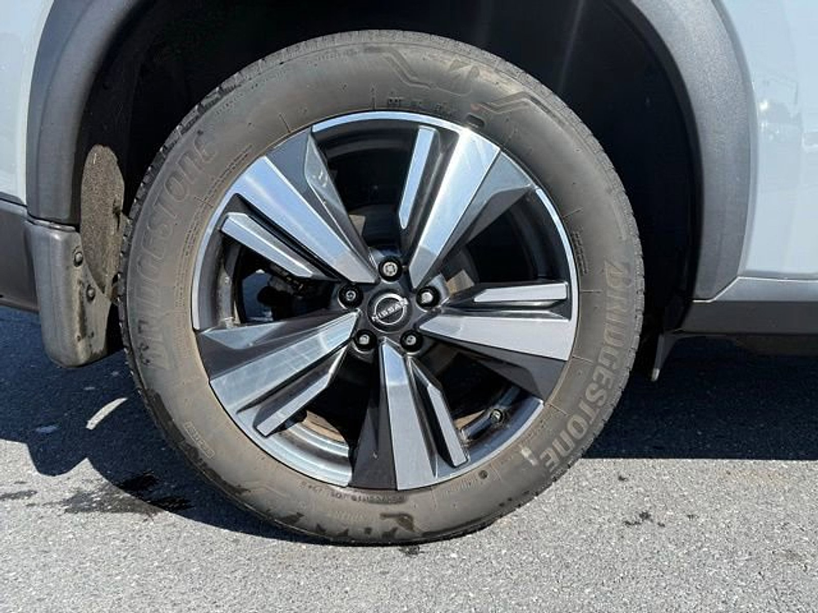 Used 2023 Nissan Rogue SL AWD/4WD image 26