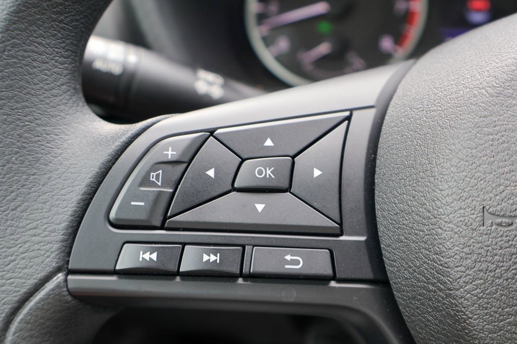 Certified 2025 Nissan Sentra S FWD image 12
