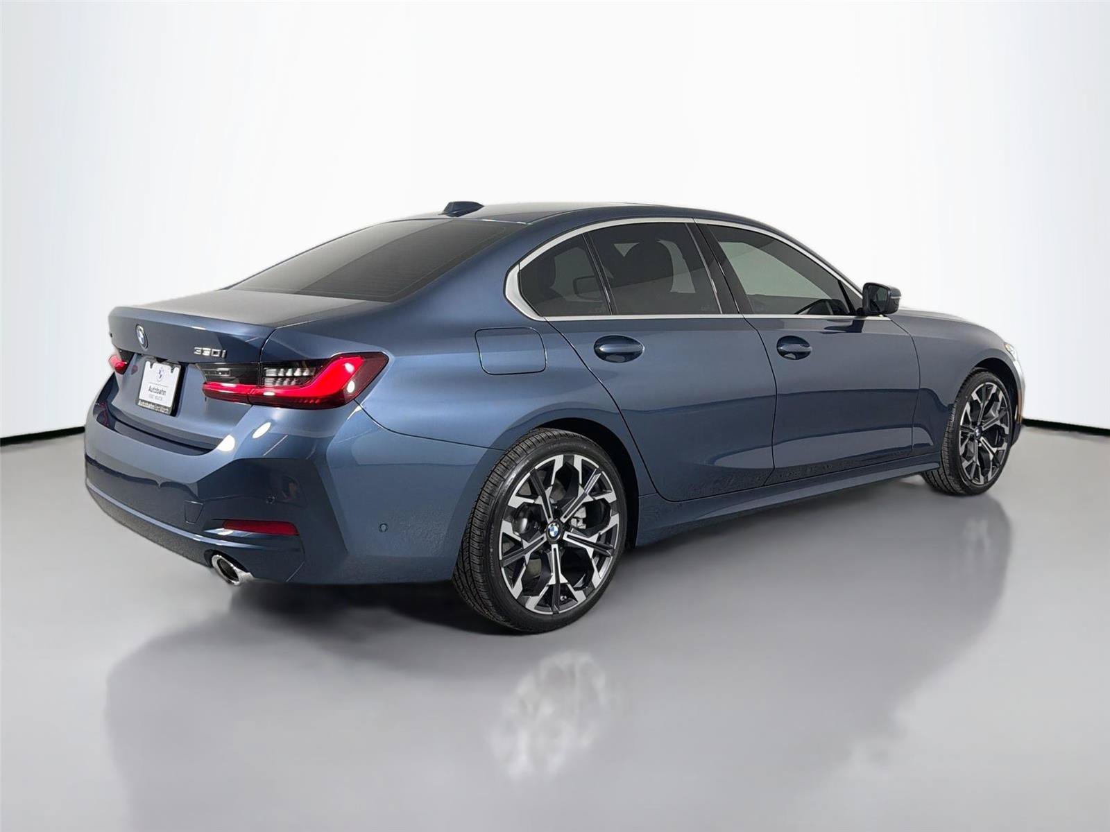 New 2026 BMW 330i xDrive Sedan w/ Premium Package AWD/4WD image 5