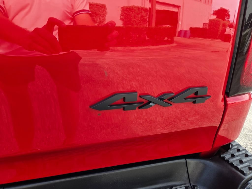 Used 2025 RAM 1500 Warlock AWD/4WD image 11