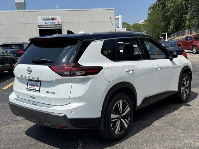 Used 2024 Nissan Rogue SL w/ SL Premium Package AWD/4WD image 9