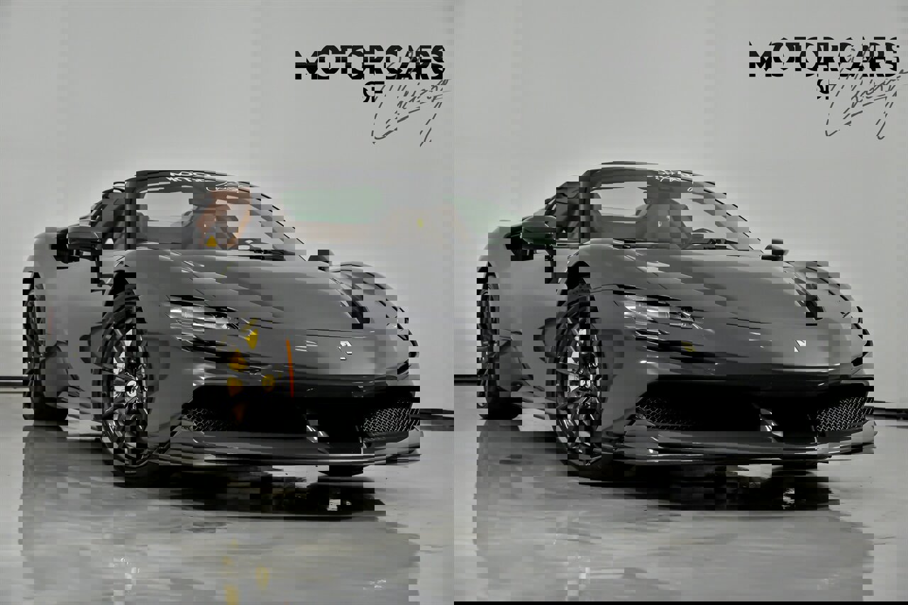 Used 2024 Ferrari SF90 Spider image 1