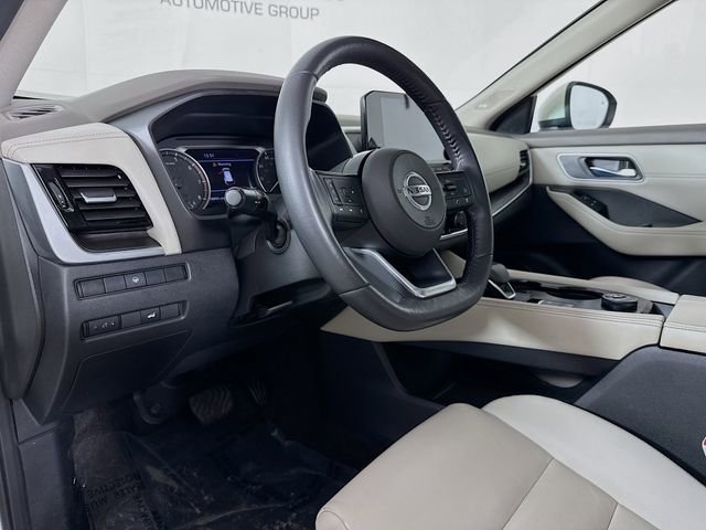 Used 2021 Nissan Rogue SL w/ Premium Package image 9