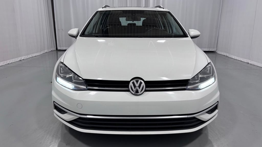 Used 2018 Volkswagen Golf SE FWD image 3