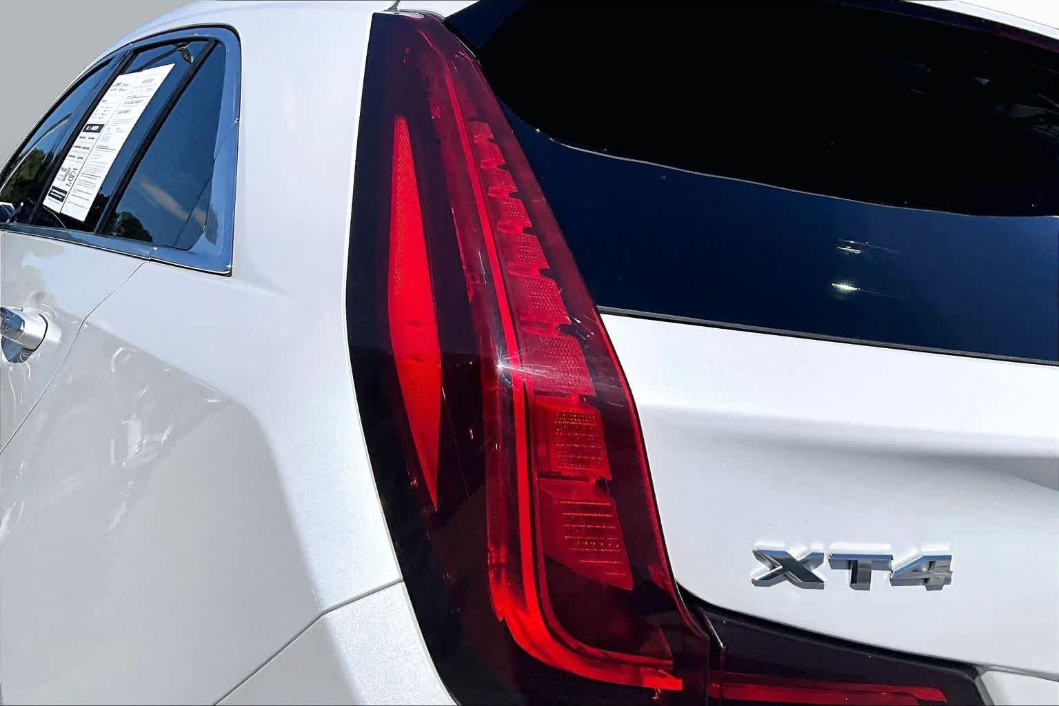 Used 2024 Cadillac XT4 Premium Luxury FWD image 29