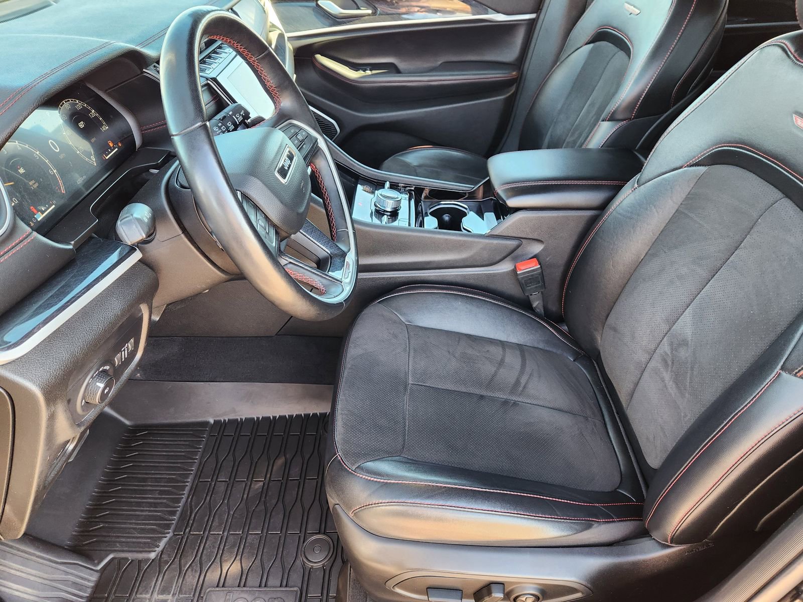 Used 2022 Jeep Grand Cherokee Trailhawk image 16