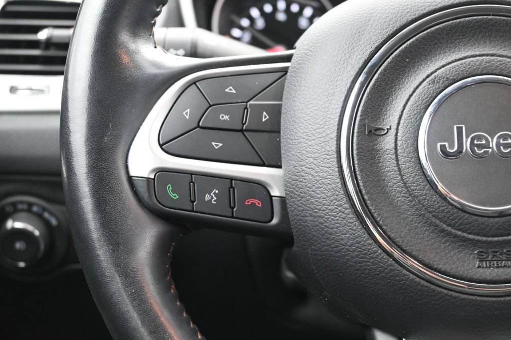 Used 2020 Jeep Compass Latitude w/ Cold Weather Group AWD/4WD image 21