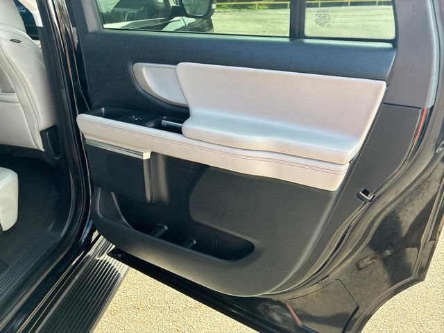 Used 2025 Ford Expedition Max Active AWD/4WD image 39