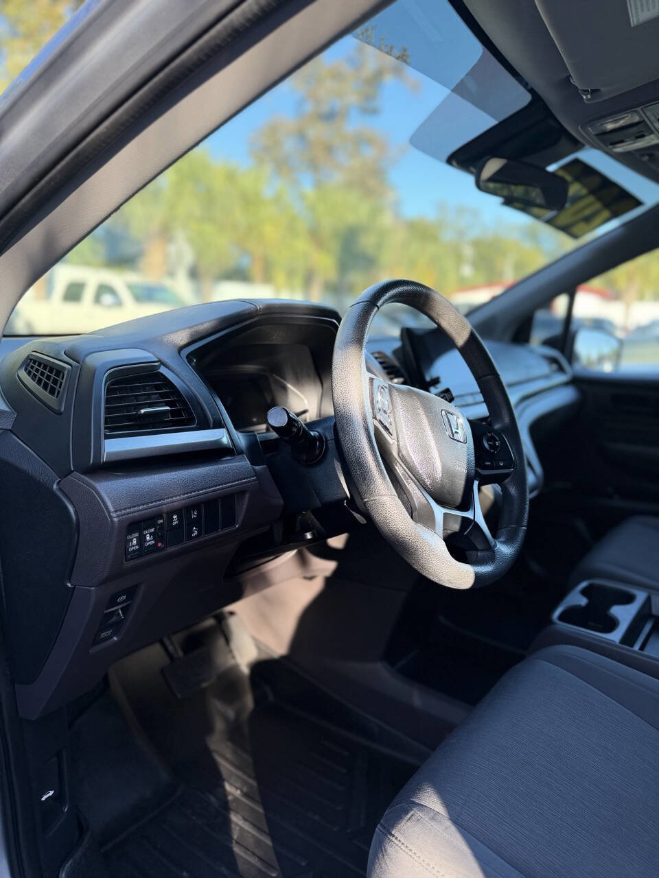 Used 2020 Honda Odyssey EX image 9