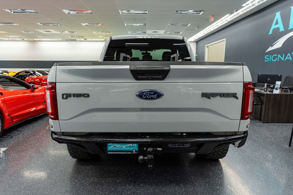Used 2017 Ford F150 Raptor image 7
