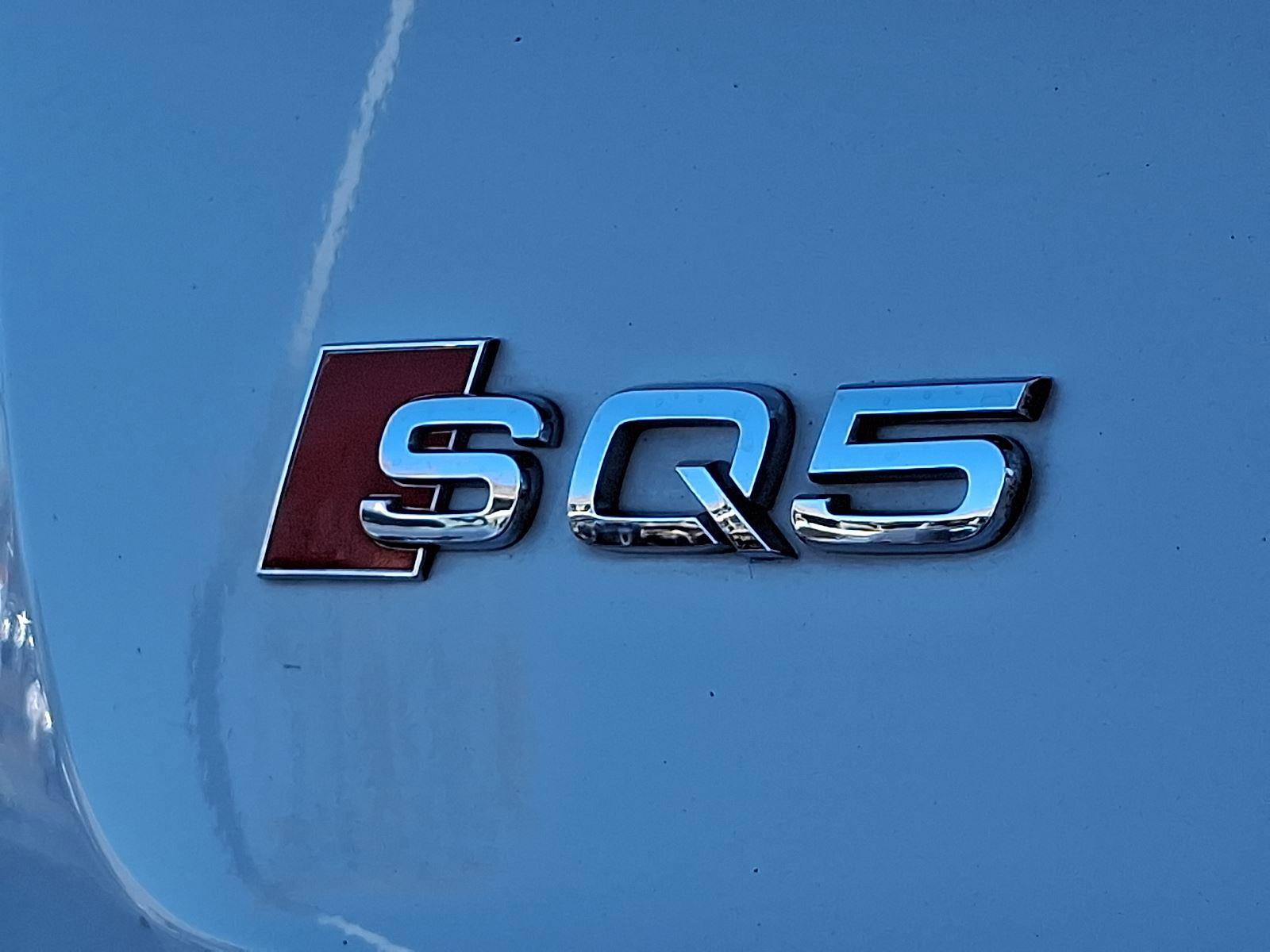 Certified 2022 Audi SQ5 Premium Plus w/ Premium Plus Package AWD/4WD image 32